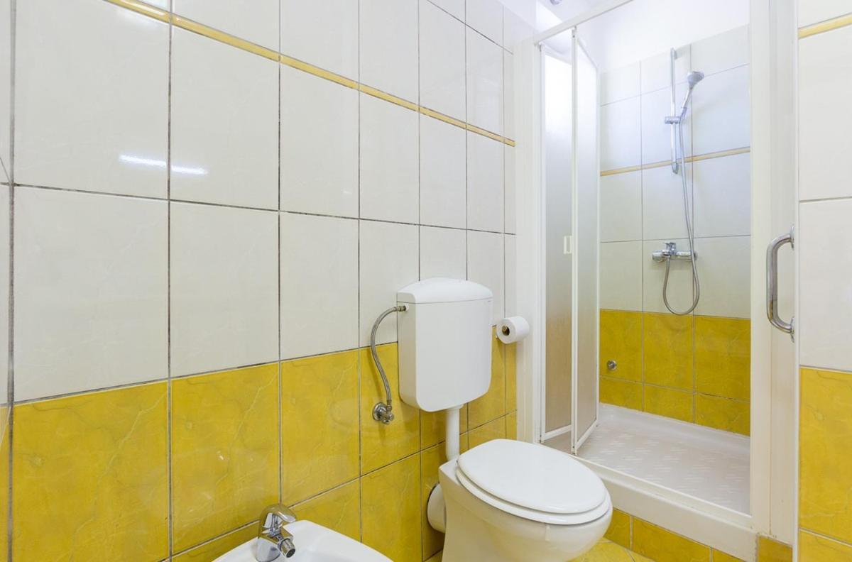 Apartments Lidija Лижнян Екстер'єр фото